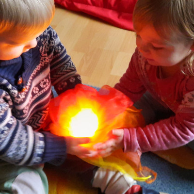 Wir teilen ein Licht Wir teilen ein Licht