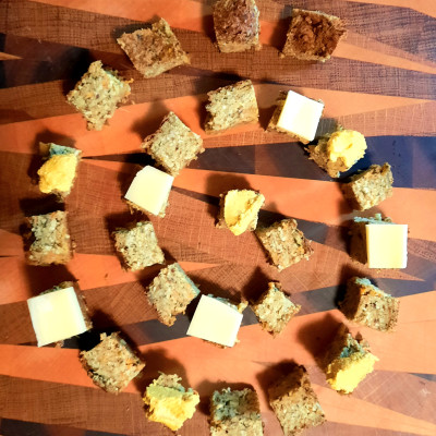 Majoran.Brot mit Käse oder Dip