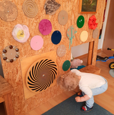 Unsere Fühlwand