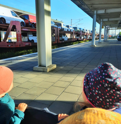 So viele Züge am Bahnhof